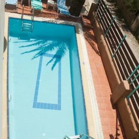 Seafalios Apartament *